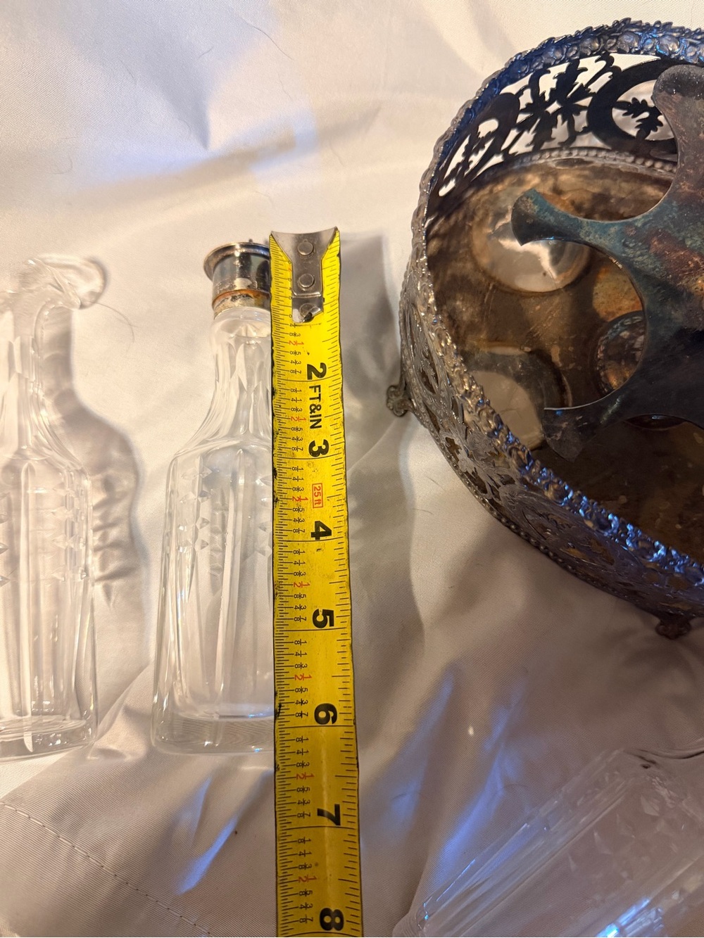 Vintage Ornate Cruet Set 4 Glass Bottles Metal Caddy Victorian Table Decor - Picture 9 of 10